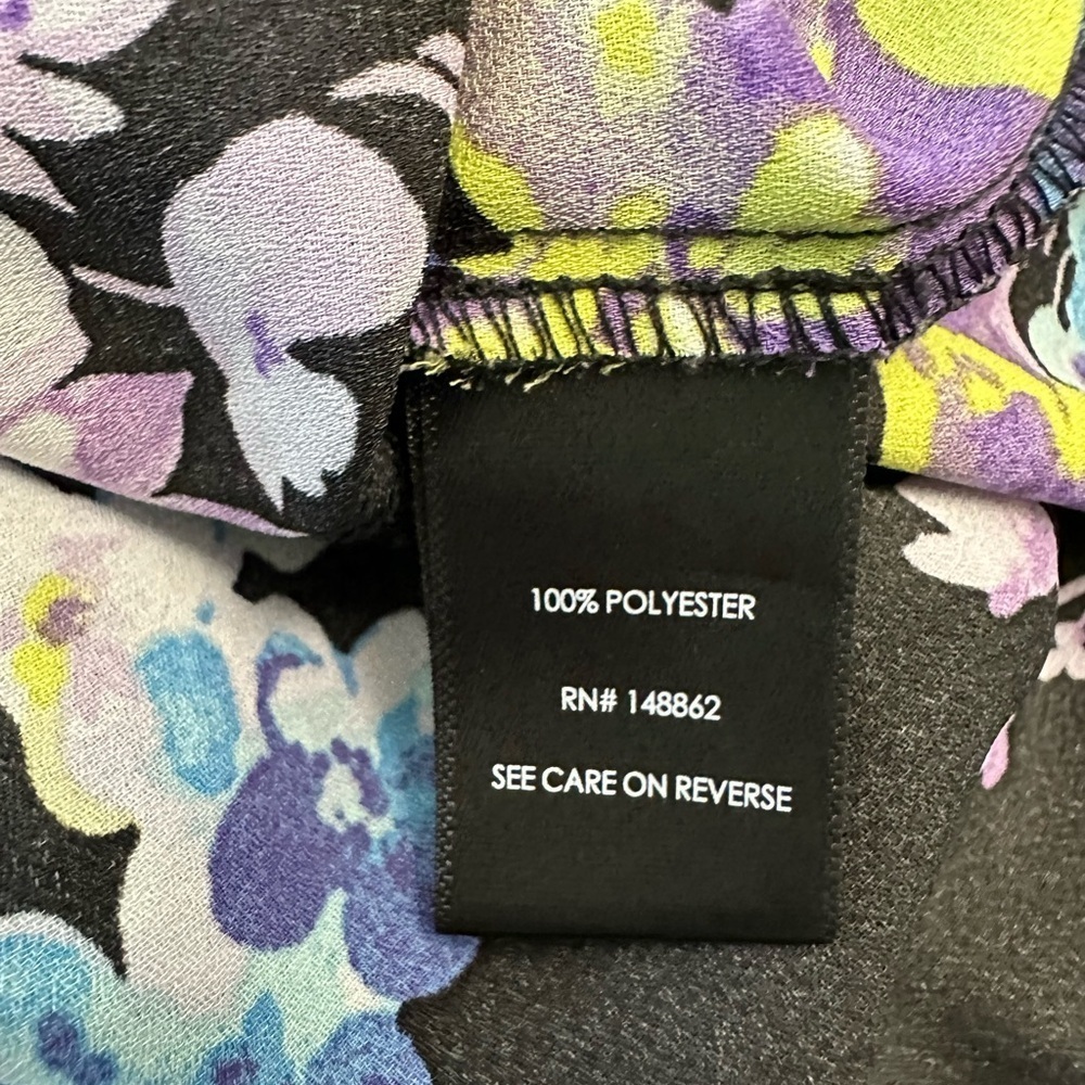 Torrid 2 Top Tunic Size 2X Black Purple Floral Short Sleeves - Picture 3 of 4